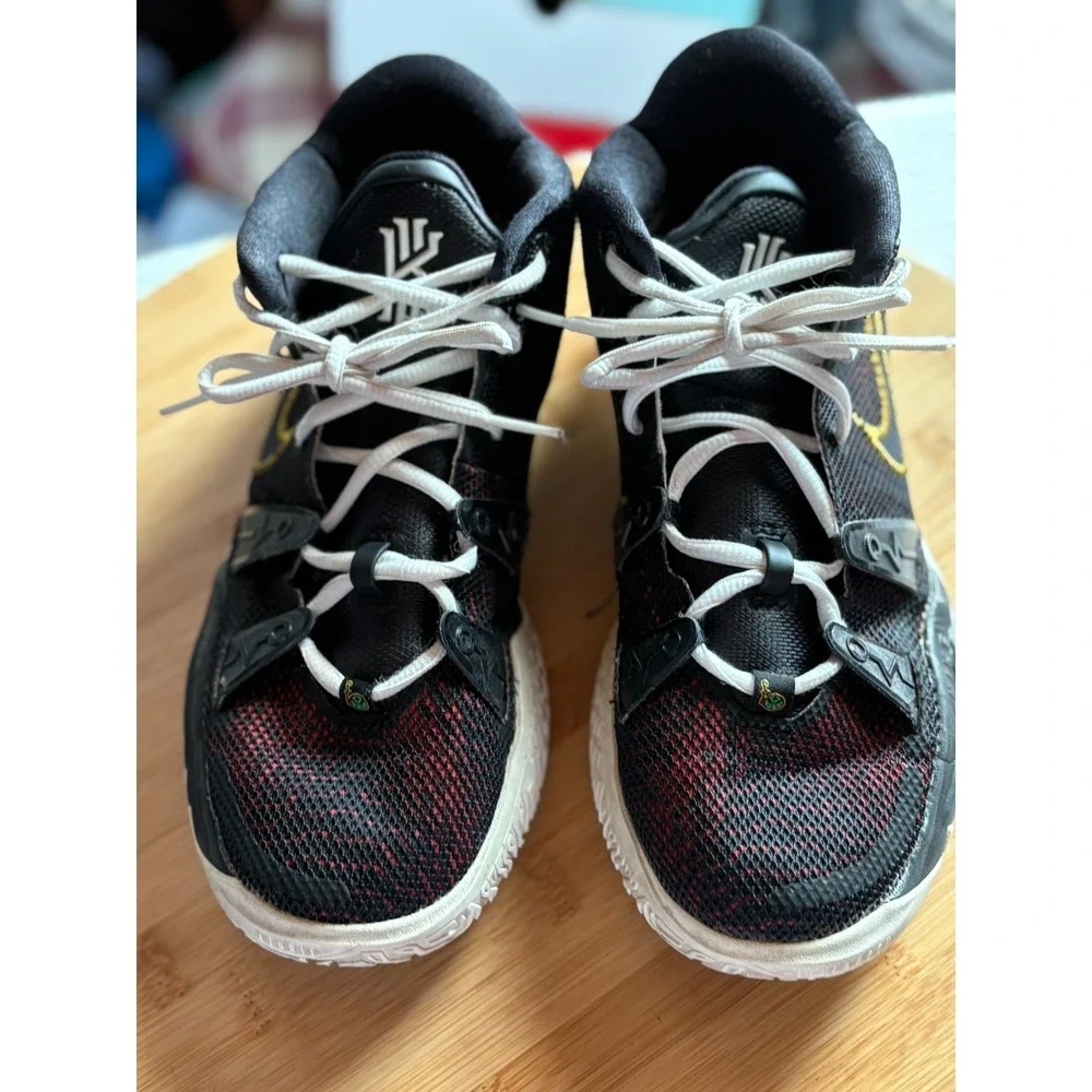 Nike Kyrie 7‎ Little Kids Basketball Shoes Black Yellow Sneakers